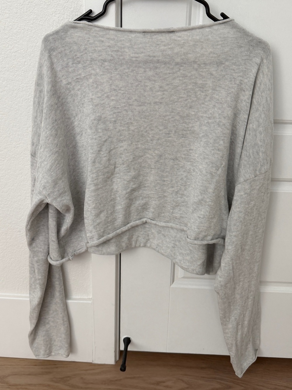 Brandy Melville Cameron Cropped Sweater Grey Womens OS - Picture 6 of 6